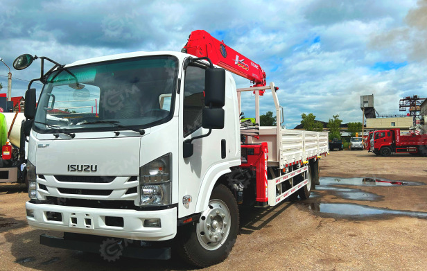 Бортовой грузовик ISUZU 4x2 гп 6т дв 139кВт c кму UNIC URV505 гп 5т 5 секций стрела 13,38 м куз - Бортовой грузовик/ Платформа: фото 1 Бортовой грузовик ISUZU 4x2 гп 6т дв 139кВт c кму UNIC URV505 гп 5т 5 секций стрела 13,38 м куз - Бортовой грузовик/ Платформа: фото 1