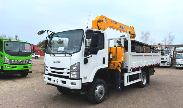 Бортовой грузовик ISUZU 4x4 дв 151kw гп 6 тонн, кабина ELF с КМУ XCMG SQS125 гп 5т, 4 секции, c - Бортовой грузовик/ Платформа: фото 1 Бортовой грузовик ISUZU 4x4 дв 151kw гп 6 тонн, кабина ELF с КМУ XCMG SQS125 гп 5т, 4 секции, c - Бортовой грузовик/ Платформа: фото 1