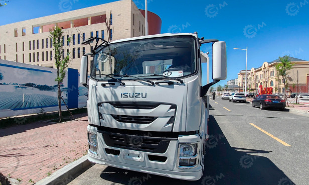 Бортовой грузовик ISUZU 4x4 дв 151kw гп 7т кму гп 5т 6 секций высота подъема 25м 6500x2400x550 - Грузовик бортовой/ Платформа: фото 1 Бортовой грузовик ISUZU 4x4 дв 151kw гп 7т кму гп 5т 6 секций высота подъема 25м 6500x2400x550 - Грузовик бортовой/ Платформа: фото 1