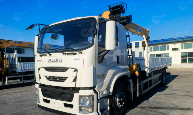 Бортовой грузовик ISUZU 4x4 дв 165kw гп 8 тонн кузов 6500х2450х550 c кму SQS200-6 гп 8 тонн 6 - Грузовик бортовой/ Платформа: фото 1 Бортовой грузовик ISUZU 4x4 дв 165kw гп 8 тонн кузов 6500х2450х550 c кму SQS200-6 гп 8 тонн 6 - Грузовик бортовой/ Платформа: фото 1