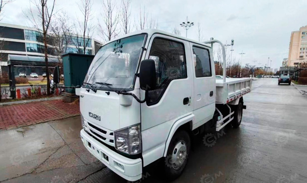 Бортовой грузовик ISUZU 4x4 дв 96 kw (Сдвоенная кабина 5 мест) гп 2,5т тонны с кму XCMG SQS42 - Грузовик бортовой/ Платформа: фото 1 Бортовой грузовик ISUZU 4x4 дв 96 kw (Сдвоенная кабина 5 мест) гп 2,5т тонны с кму XCMG SQS42 - Грузовик бортовой/ Платформа: фото 1