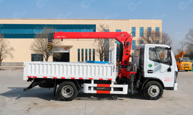 Бортовой грузовик ISUZU 4x4 дв 96 kw (Сдвоенная кабина 5 мест) гп 5т с кму FURUNKANG SQS50-2 гп - Грузовик бортовой/ Платформа: фото 1 Бортовой грузовик ISUZU 4x4 дв 96 kw (Сдвоенная кабина 5 мест) гп 5т с кму FURUNKANG SQS50-2 гп - Грузовик бортовой/ Платформа: фото 1