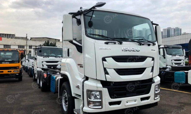 Бортовой грузовик ISUZU 6x4 дв 221kw c кму XCMG SQS200-5 гп 8 тонн 5 секций 18,6м кузов 8500х24 - Грузовик бортовой/ Платформа: фото 1 Бортовой грузовик ISUZU 6x4 дв 221kw c кму XCMG SQS200-5 гп 8 тонн 5 секций 18,6м кузов 8500х24 - Грузовик бортовой/ Платформа: фото 1