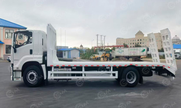 Эвакуатор ISUZU 6x4 дв 221Kw низкорамный механические сходни - Эвакуатор: фото 1 Эвакуатор ISUZU 6x4 дв 221Kw низкорамный механические сходни - Эвакуатор: фото 1