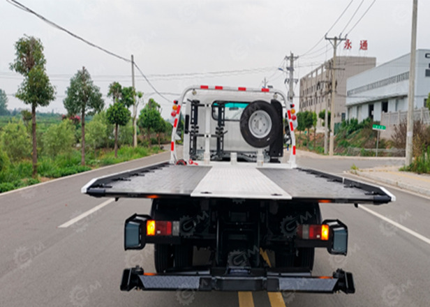 Эвакуатор на шасси ISUZU 4x2 дв 88Kвт гп 3т сдвижная платформа лебёдка подъёмный механизм - Эвакуатор: фото 1 Эвакуатор на шасси ISUZU 4x2 дв 88Kвт гп 3т сдвижная платформа лебёдка подъёмный механизм - Эвакуатор: фото 1