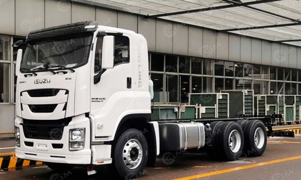 Эвакуатор на шасси ISUZU 6x4 дв 338Kw гп 21т гидравлические сходни, лебедка 6т CHENG LI - Эвакуатор: фото 1 Эвакуатор на шасси ISUZU 6x4 дв 338Kw гп 21т гидравлические сходни, лебедка 6т CHENG LI - Эвакуатор: фото 1