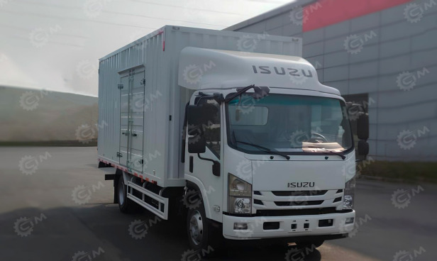 Фургон промтоварный на шасси ISUZU 4х2 дв 139 kw гп 6т (фургон 5012х2300х2300) - Грузовик с закрытым кузовом: фото 1 Фургон промтоварный на шасси ISUZU 4х2 дв 139 kw гп 6т (фургон 5012х2300х2300) - Грузовик с закрытым кузовом: фото 1