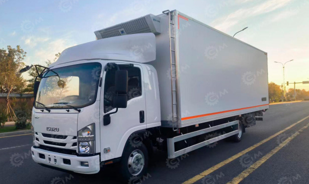 Фургон рефрижератор на шасси ISUZU 4х2 дв 139kw гп 6 тонн (фургон 7400x2300x2100, холодильная у - Рефрижератор: фото 1 Фургон рефрижератор на шасси ISUZU 4х2 дв 139kw гп 6 тонн (фургон 7400x2300x2100, холодильная у - Рефрижератор: фото 1