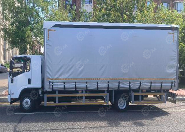 Фургон шторный на шасси ISUZU 4x2 дв 139kw гп 7т фургон 6688х2300х2300(алюминиевый борт) - Тентованный грузовик: фото 1 Фургон шторный на шасси ISUZU 4x2 дв 139kw гп 7т фургон 6688х2300х2300(алюминиевый борт) - Тентованный грузовик: фото 1