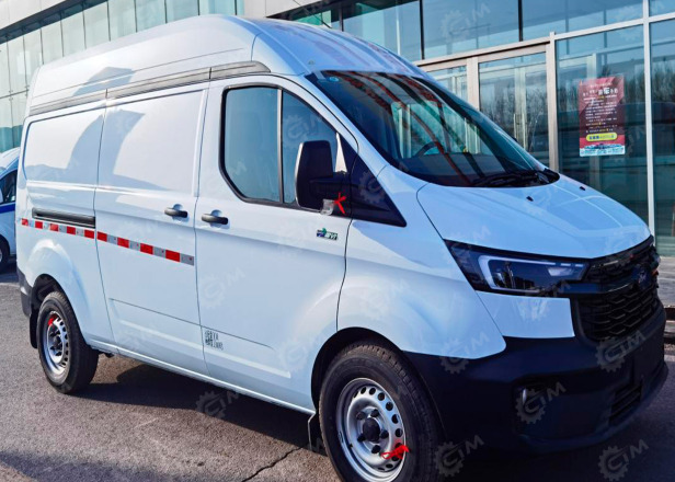 Грузовой цельнометалический фургон FORD ТRАNSIТ T6 АКПП, 3 места, средняя крыша, литые алюминие - Цельнометаллический фургон: фото 1 Грузовой цельнометалический фургон FORD ТRАNSIТ T6 АКПП, 3 места, средняя крыша, литые алюминие - Цельнометаллический фургон: фото 1