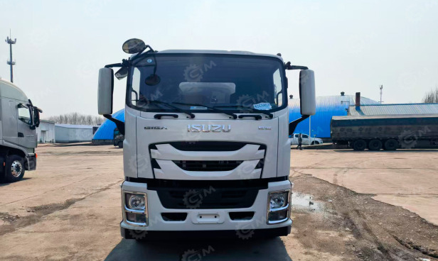 Илосос на шасси ISUZU 4x2 дв 151KW бочка 10м3 насос JUROP DL150 - Ассенизатор: фото 1 Илосос на шасси ISUZU 4x2 дв 151KW бочка 10м3 насос JUROP DL150 - Ассенизатор: фото 1