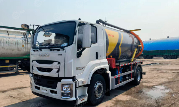 Илосос на шасси ISUZU 4x2 дв 177KW бочка 10м3 JUROP DL150 - Ассенизатор: фото 1 Илосос на шасси ISUZU 4x2 дв 177KW бочка 10м3 JUROP DL150 - Ассенизатор: фото 1