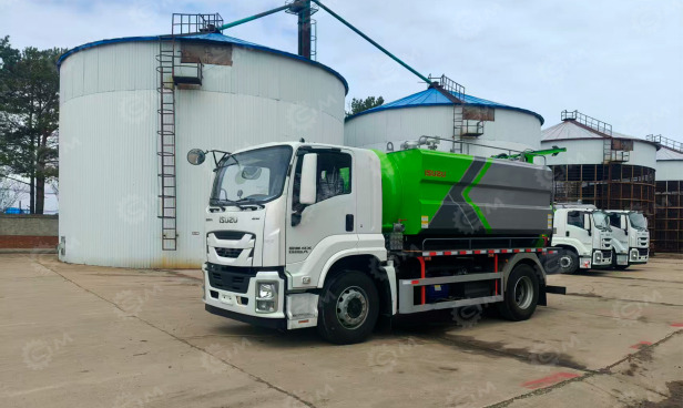 Илосос с размывом (каналопромывочная машина) на шасси ISUZU 4x2 дв. 177kw бочка для сточных вод - Ассенизатор, илосос: фото 1 Илосос с размывом (каналопромывочная машина) на шасси ISUZU 4x2 дв. 177kw бочка для сточных вод - Ассенизатор, илосос: фото 1