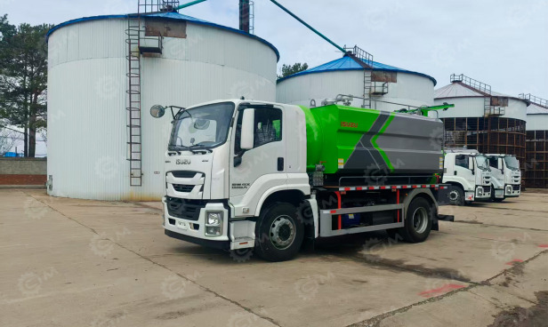 Илосос с размывом (каналопромывочная машина) на шасси ISUZU 4x2 дв. 177kw бочка для сточных вод - Ассенизатор: фото 1 Илосос с размывом (каналопромывочная машина) на шасси ISUZU 4x2 дв. 177kw бочка для сточных вод - Ассенизатор: фото 1