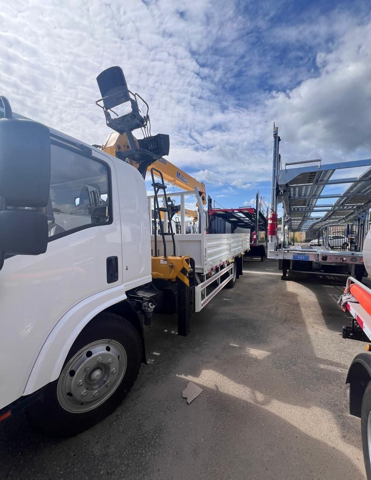 Новый Грузовик бортовой/ Платформа, Автоманипулятор Isuzu 700P: фото 6