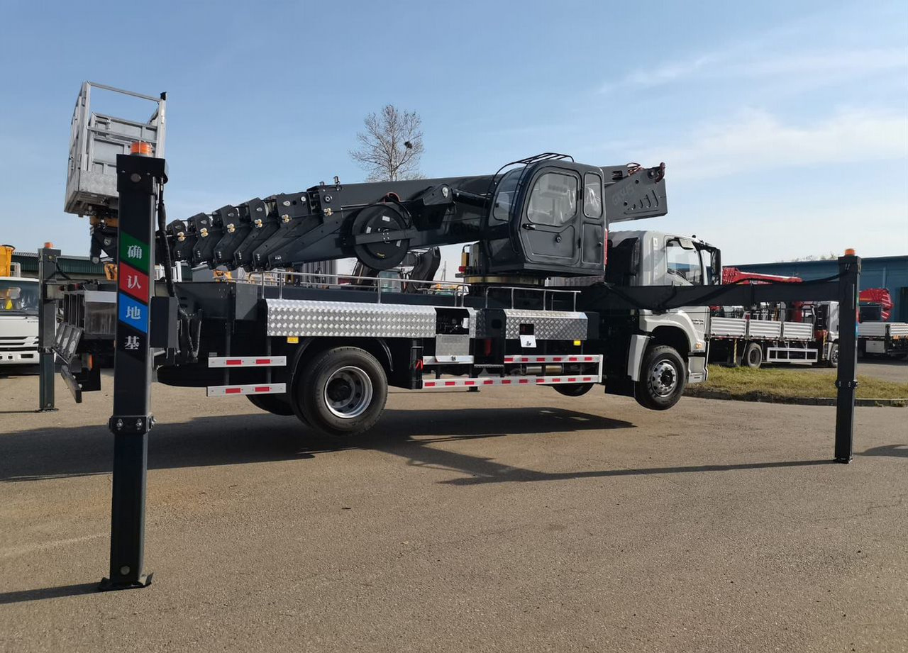 Новый Грузовик с подъемником Isuzu Elf 5.2 (автогидроподъемник): фото 7