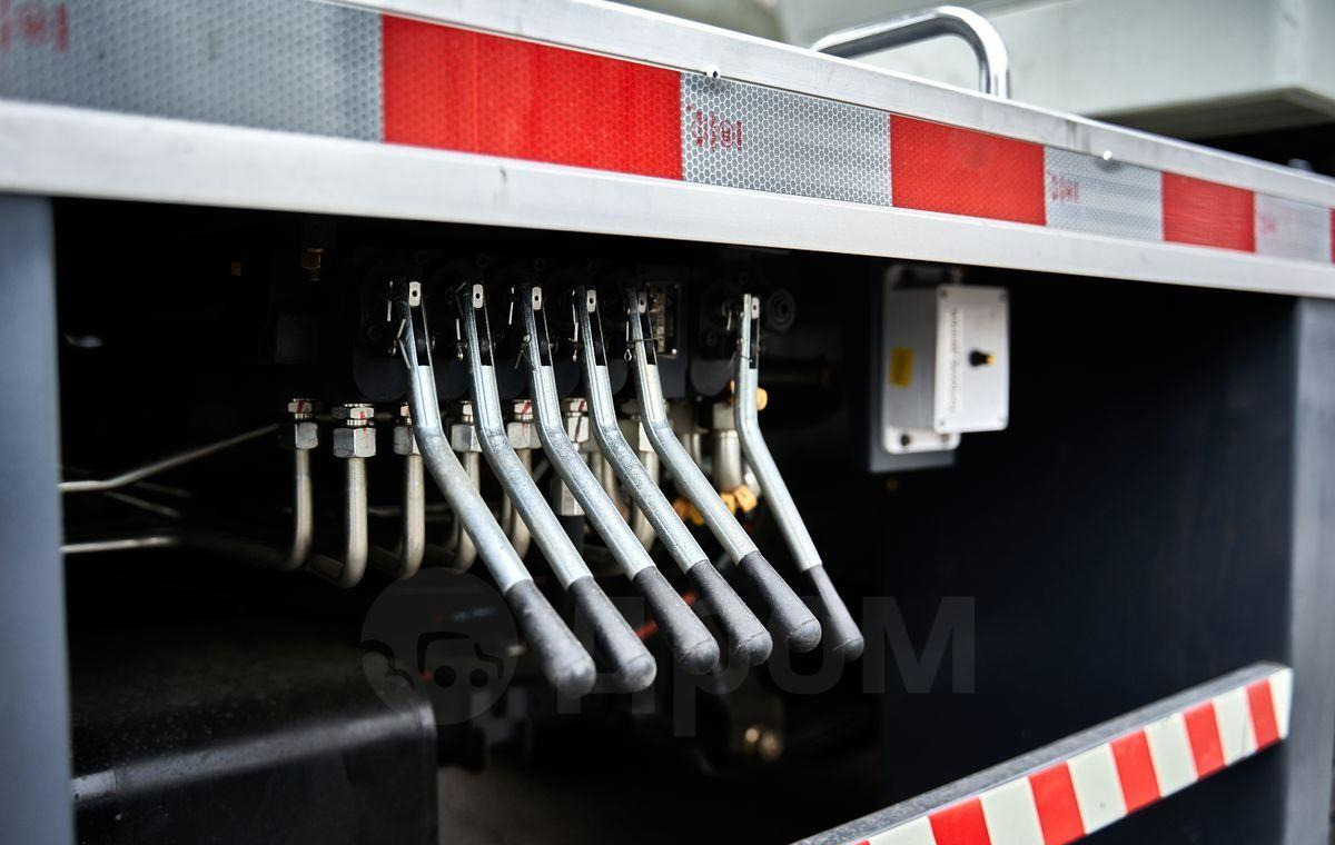 Новый Мобильный кран Isuzu Elf: фото 13