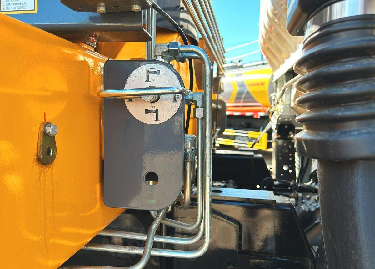 Новый Автоманипулятор Isuzu Elf: фото 19