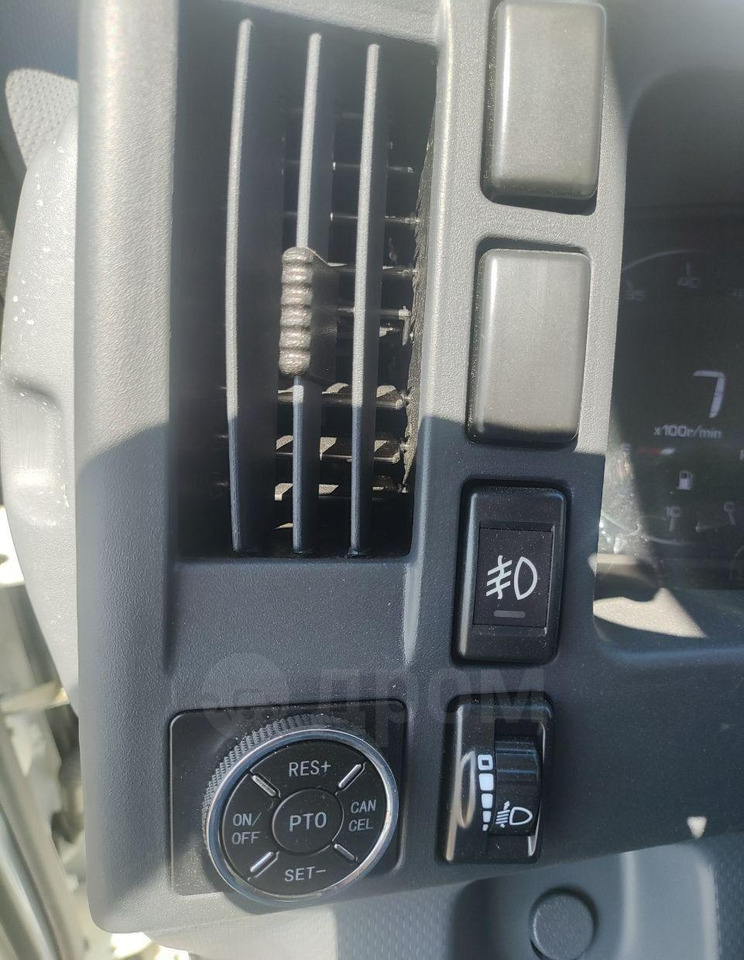 Новый Грузовик с подъемником Isuzu Elf: фото 28