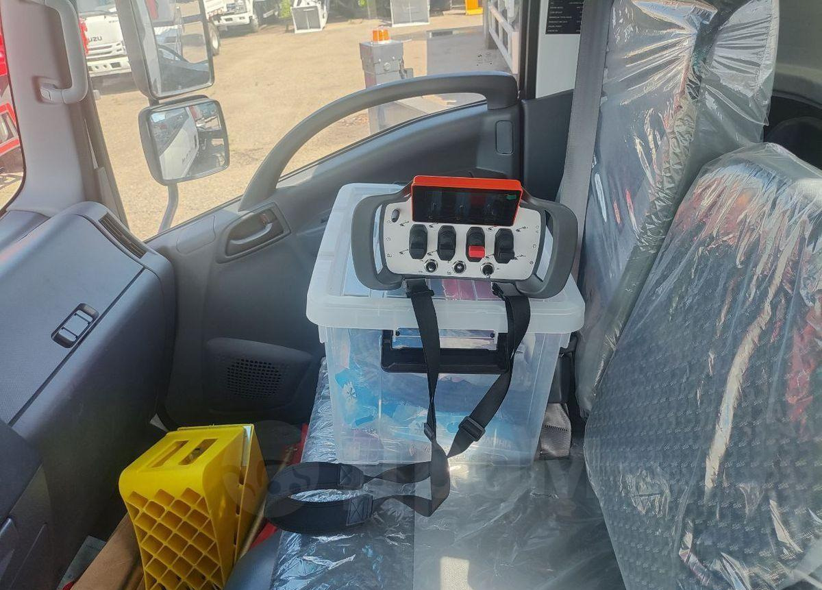 Новый Грузовик с подъемником Isuzu Elf: фото 32