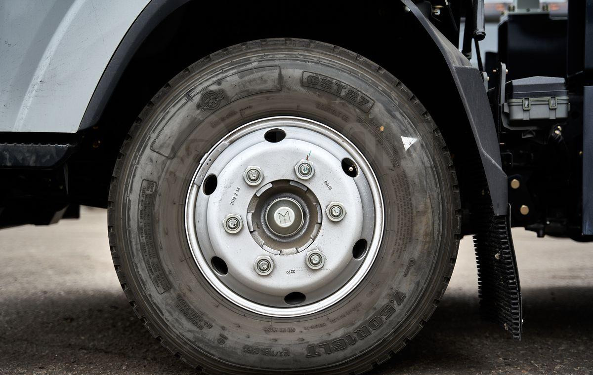 Новый Мобильный кран Isuzu Elf: фото 9