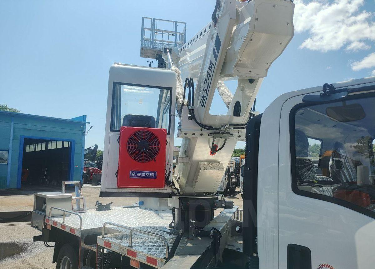 Новый Грузовик с подъемником Isuzu Elf: фото 24