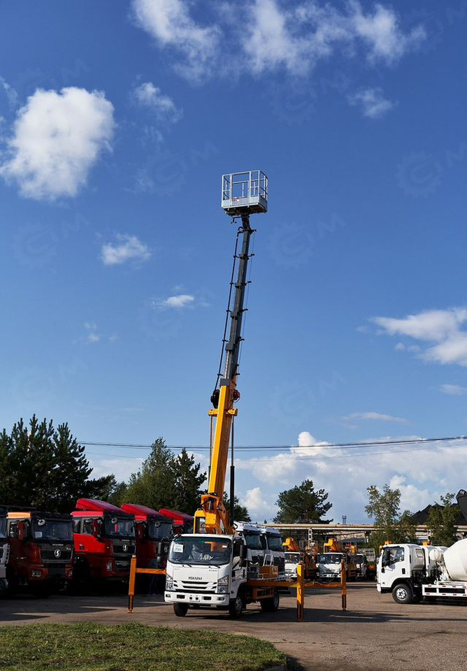 Isuzu Elf - Грузовик с подъемником: фото 5 Isuzu Elf - Грузовик с подъемником: фото 5