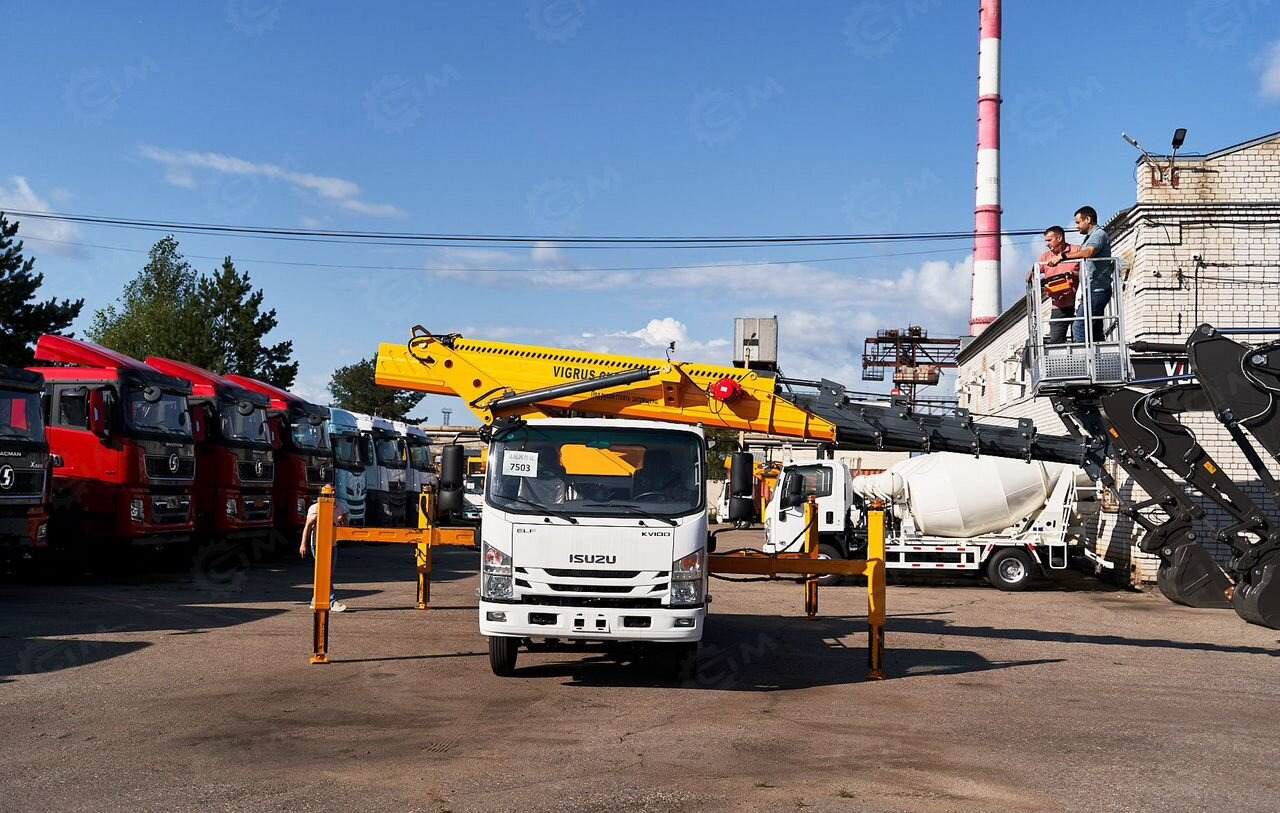 Новый Грузовик с подъемником Isuzu Elf: фото 27
