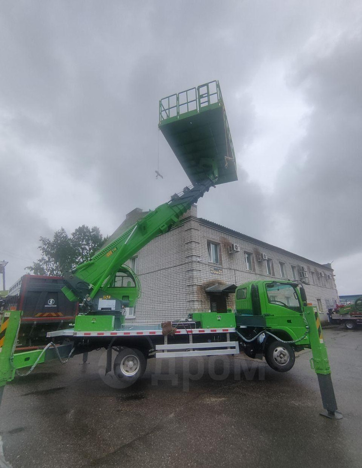 Новый Грузовик с подъемником Isuzu Elf: фото 12