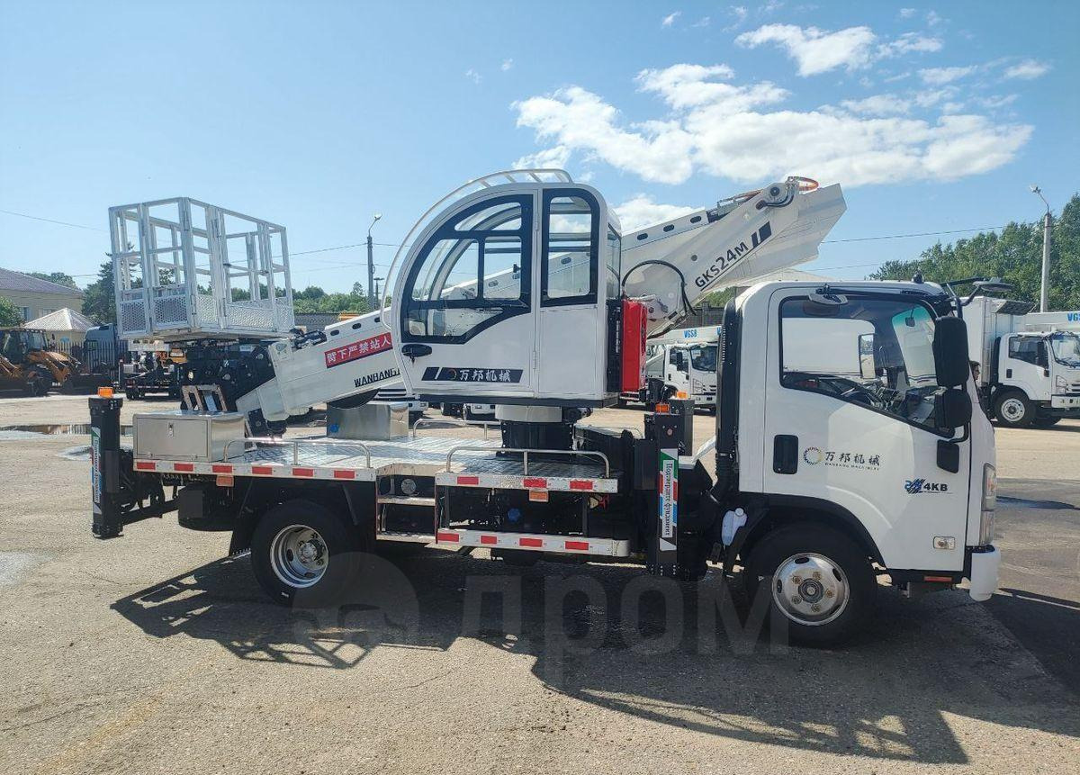 Isuzu Elf - Грузовик с подъемником: фото 3 Isuzu Elf - Грузовик с подъемником: фото 3