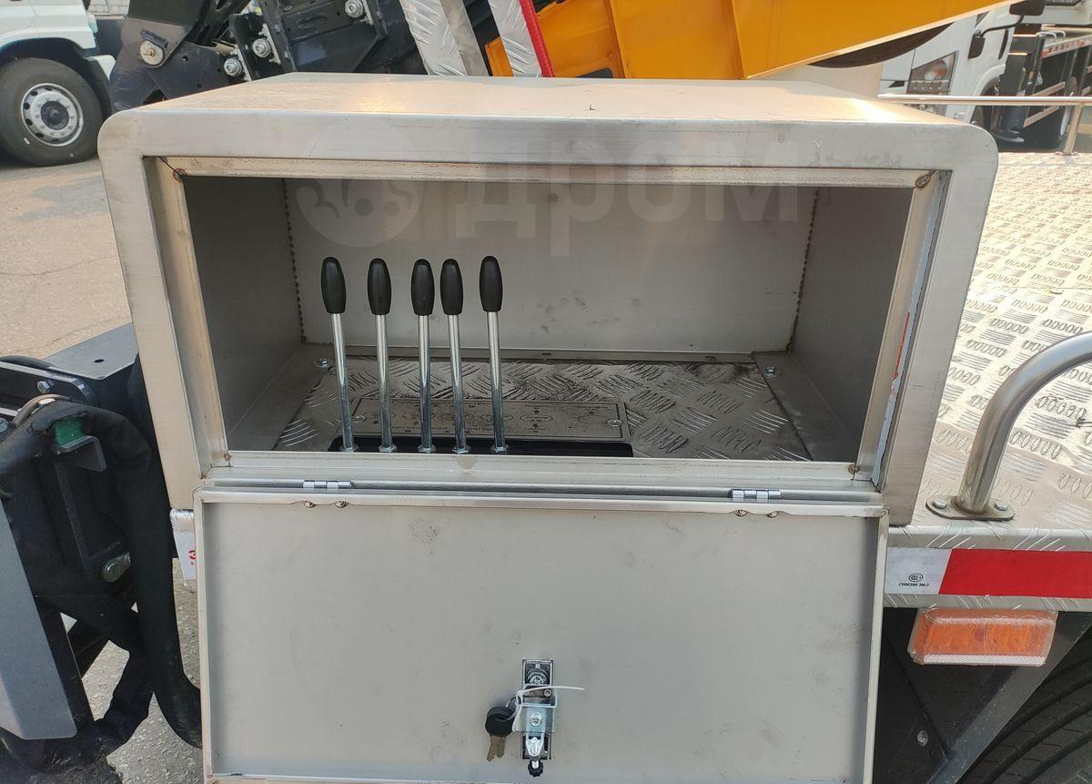 Новый Грузовик с подъемником Isuzu Elf: фото 9