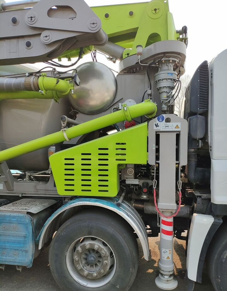 Новый Автобетононасос-смеситель Isuzu Giga: фото 27 Новый Автобетононасос-смеситель Isuzu Giga: фото 27