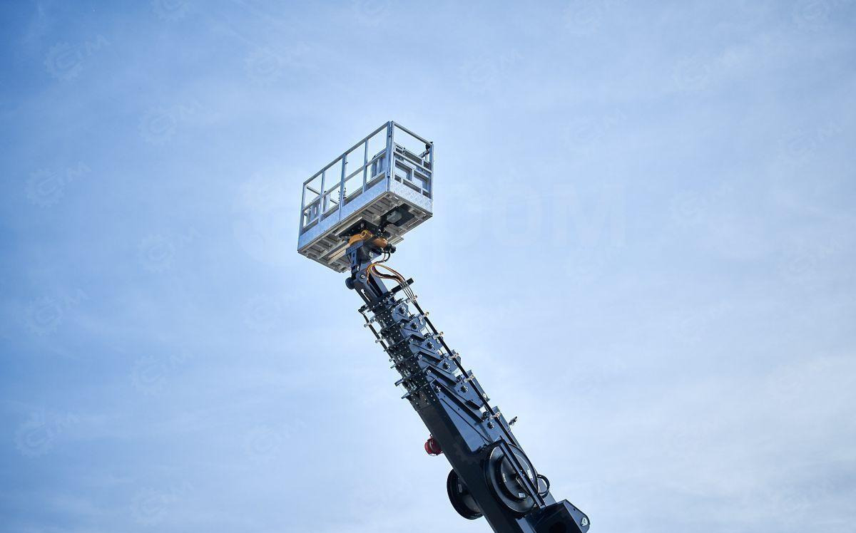 Новый Грузовик с подъемником Isuzu Giga: фото 10