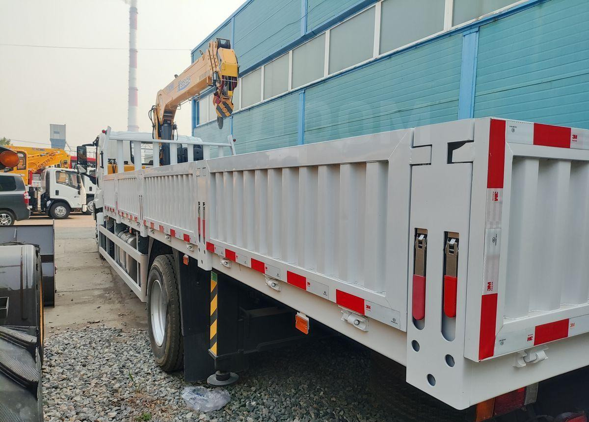 Новый Бортовой грузовик/ Платформа, Автоманипулятор Isuzu Giga: фото 9