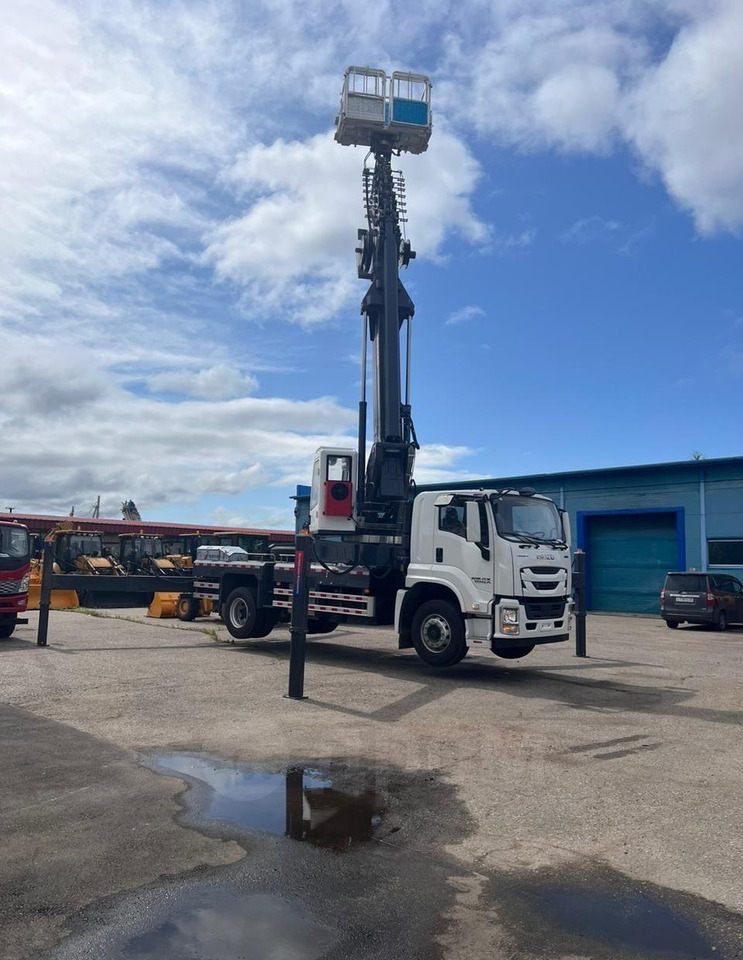 Новый Автовышка Isuzu Giga: фото 9