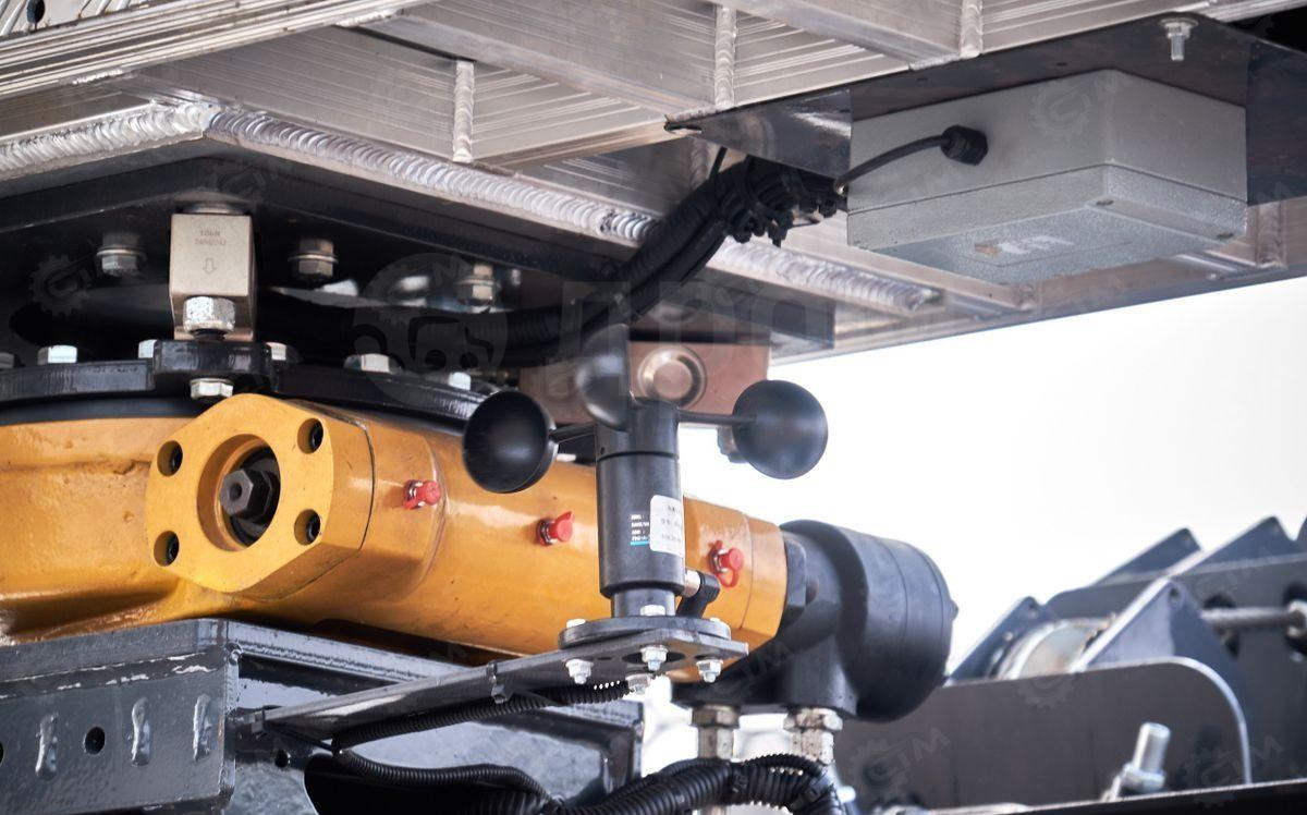 Новый Грузовик с подъемником Isuzu Giga: фото 28