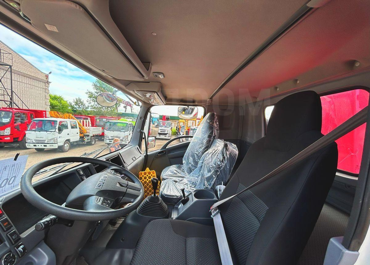 Новый Грузовик бортовой/ Платформа, Автоманипулятор Isuzu Giga: фото 9