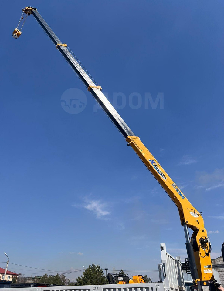 Новый Бортовой грузовик/ Платформа, Автоманипулятор Isuzu Giga: фото 15