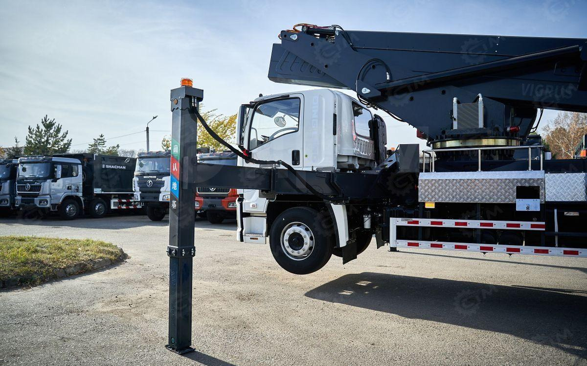 Новый Грузовик с подъемником Isuzu Giga: фото 26