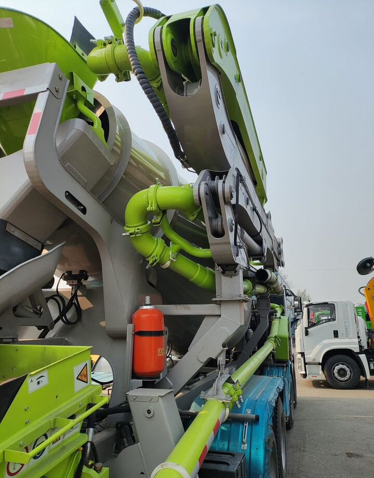 Новый Автобетононасос-смеситель Isuzu Giga: фото 20 Новый Автобетононасос-смеситель Isuzu Giga: фото 20