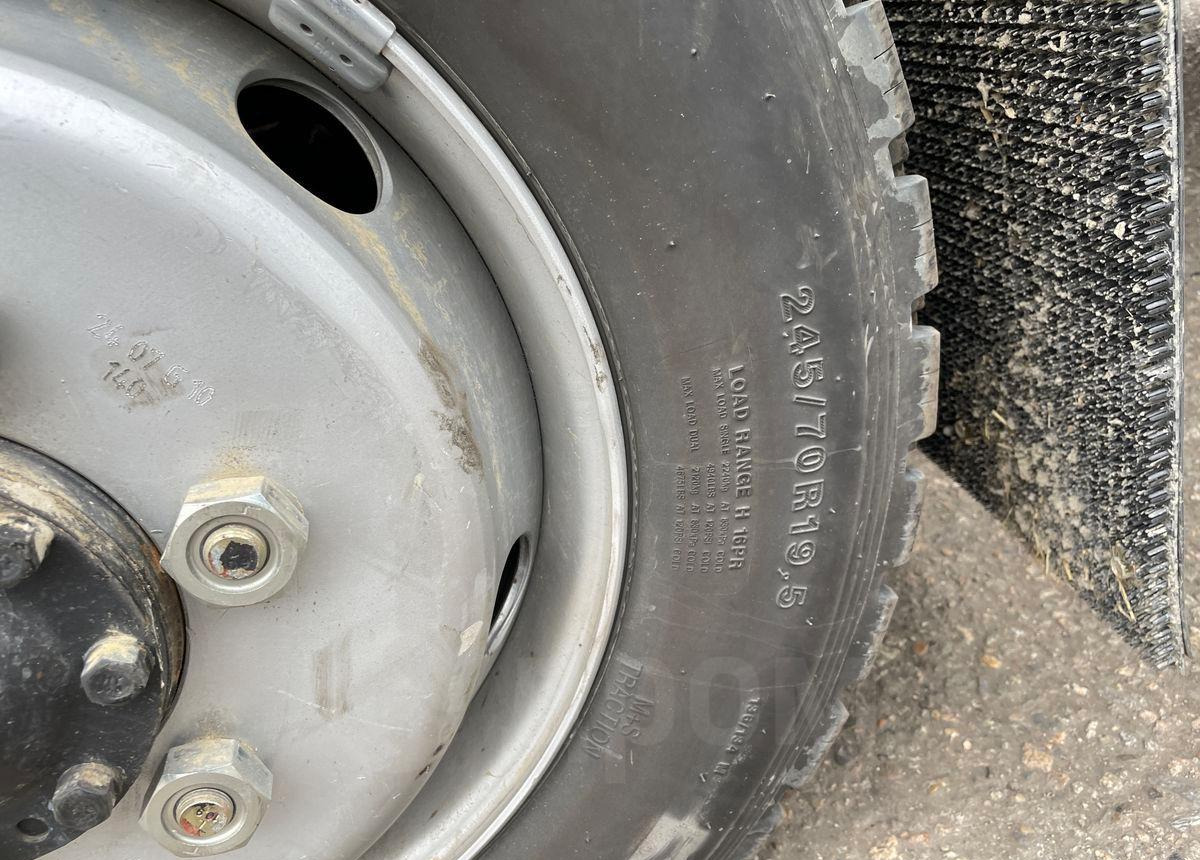 Новый Грузовик бортовой/ Платформа, Автоманипулятор Isuzu KV100: фото 9