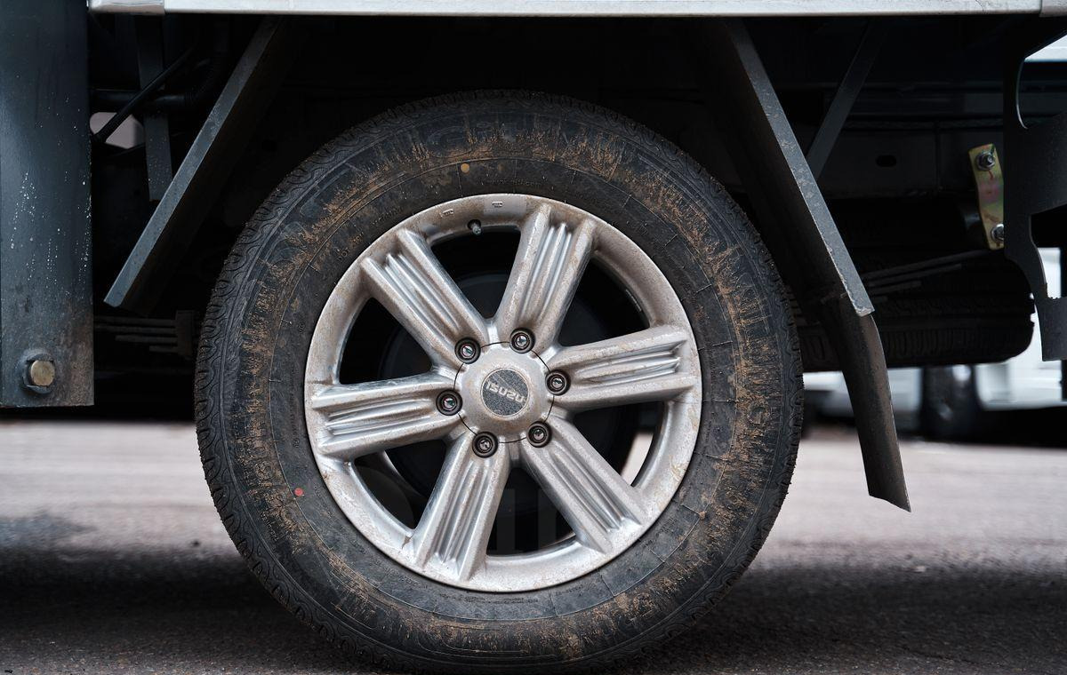 Новый Грузовик с подъемником Isuzu QL1073BUHACY: фото 21