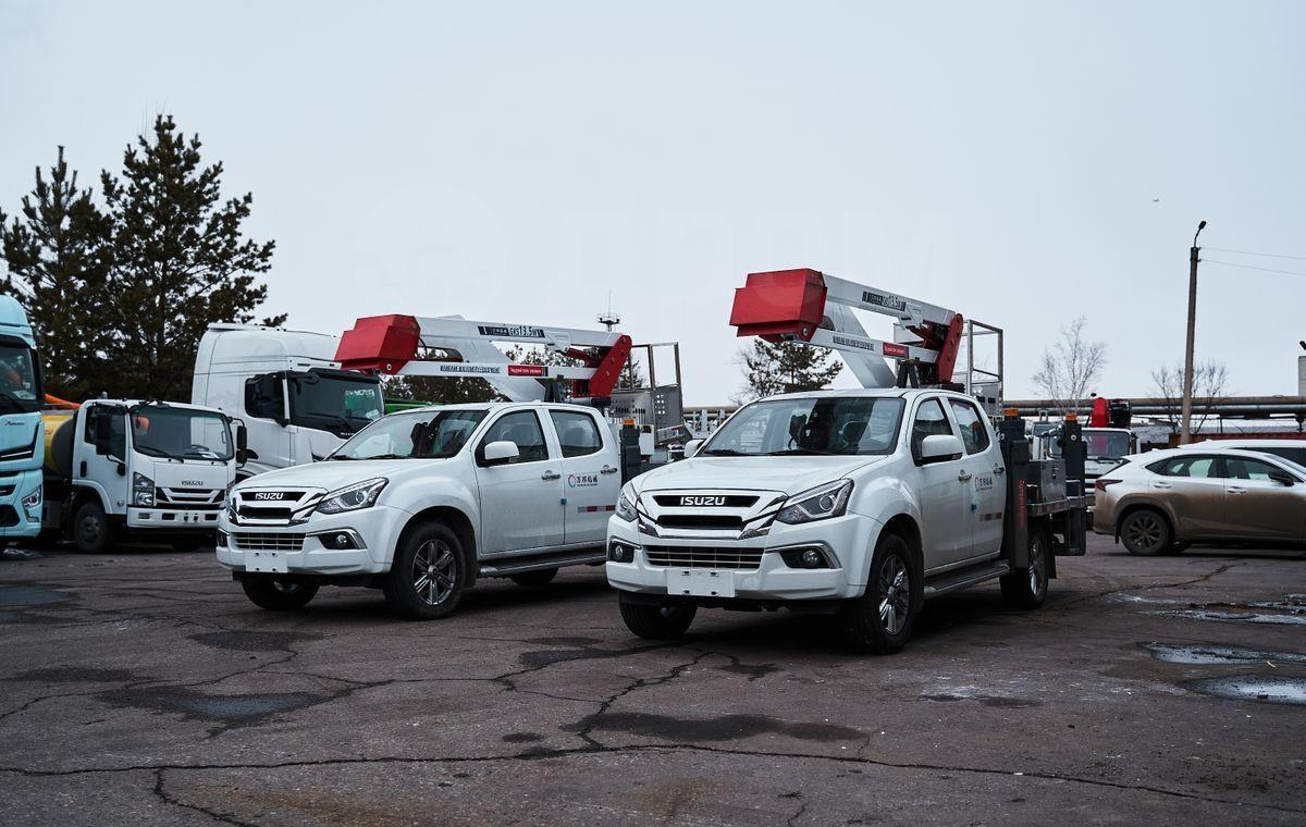 Isuzu V275 - Грузовик с подъемником: фото 2 Isuzu V275 - Грузовик с подъемником: фото 2