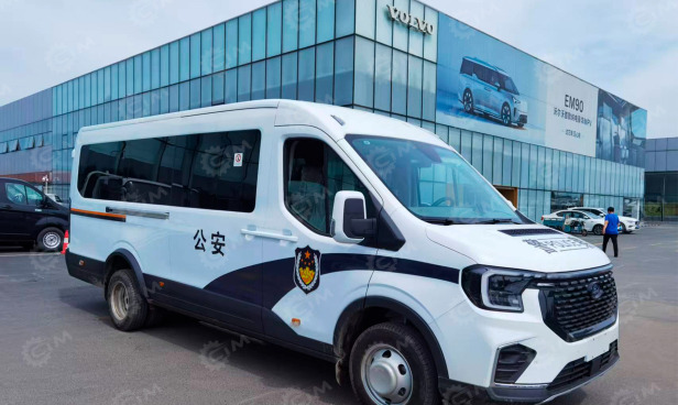 Микроавтобус пассажирский FORD ТRАNSIТ T8 МКПП, 18 мест, высокая крыша - Микроавтобус, Пассажирский фургон: фото 1 Микроавтобус пассажирский FORD ТRАNSIТ T8 МКПП, 18 мест, высокая крыша - Микроавтобус, Пассажирский фургон: фото 1