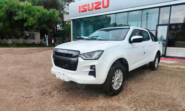 Пикап ISUZU 4x4 110kw Lingtuo МКПП - Пикап, Грузопассажирский фургон: фото 1 Пикап ISUZU 4x4 110kw Lingtuo МКПП - Пикап, Грузопассажирский фургон: фото 1