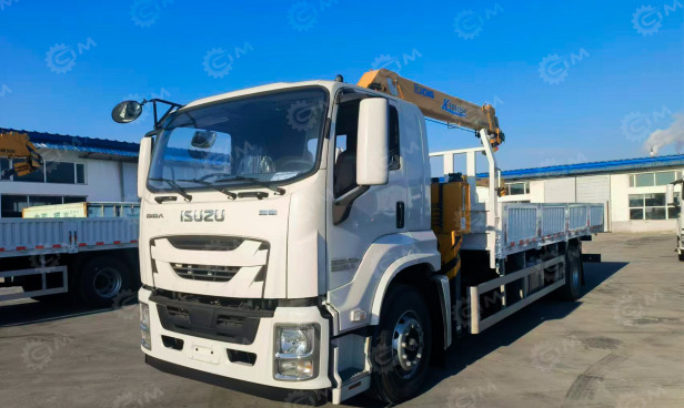 Самосвал ISUZU 4х2 дв 221kw гп 14т кузов 6000х2300х950 с КМУ XCMG SQS125-4 гп 5т 4 секции стрел - Самосвал: фото 1 Самосвал ISUZU 4х2 дв 221kw гп 14т кузов 6000х2300х950 с КМУ XCMG SQS125-4 гп 5т 4 секции стрел - Самосвал: фото 1