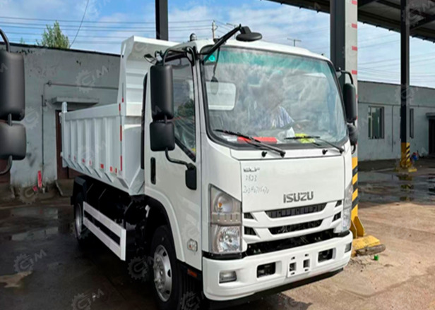 Самосвал ISUZU 4x2 дв 139Kw АКПП гп 6-8 тонн - Самосвал: фото 1 Самосвал ISUZU 4x2 дв 139Kw АКПП гп 6-8 тонн - Самосвал: фото 1