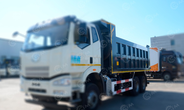 Самосвал ISUZU 6x4 дв 338Kw гп 20 тонн - Самосвал: фото 1 Самосвал ISUZU 6x4 дв 338Kw гп 20 тонн - Самосвал: фото 1