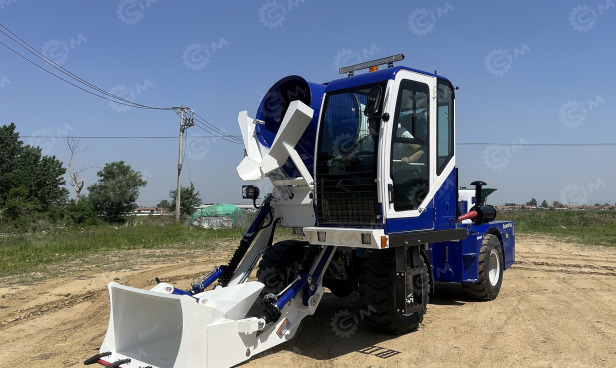 Самозагружающий автобетоносмеситель YUGONG SDM3000 шарнирно-сочлененной раме - Автобетоносмеситель: фото 1 Самозагружающий автобетоносмеситель YUGONG SDM3000 шарнирно-сочлененной раме - Автобетоносмеситель: фото 1