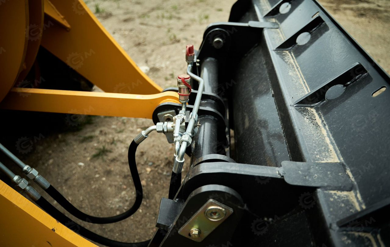 YUGONG 930 - Колёсный погрузчик: фото 2 YUGONG 930 - Колёсный погрузчик: фото 2